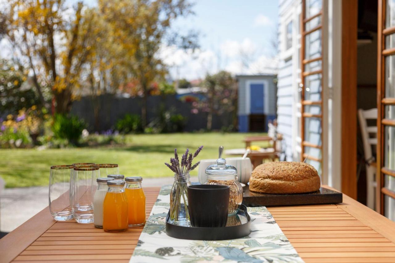 Studio Cottage - Walk To The Lake & Town Taupo Exteriér fotografie